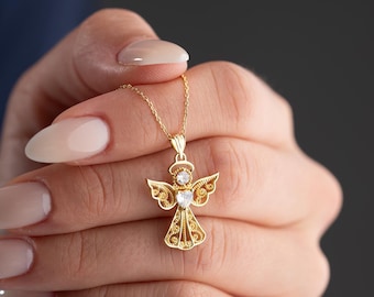 Collar con alas de ángel, detalle de corazón, amuleto protector, regalo de la suerte, delicada joyería de oro y plata.
