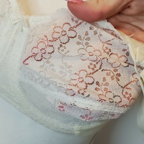 Vintage 60s Lace White Beige Floral Underwire She… - image 2
