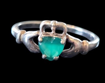 VTG Sterling Silver Claddagh Ring Irish Heart Green Stone Size 11 Marked 925