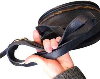 Vintage COACH 1980s Chester Canteen Crossbody Bag 9901 Navy Blue