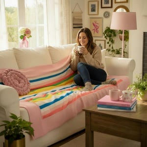 VTG Rainbow Quilted Comforter thin Twin Full Size Pink Striped Retro Pink