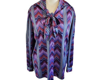 Vintage 80s Womens Plus Size 1X Chevron Purple Blouse Necktie Longsleeve