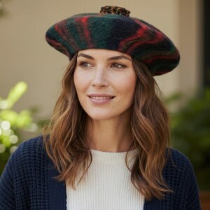 Red Beret in Size Small - Etsy display picture 1