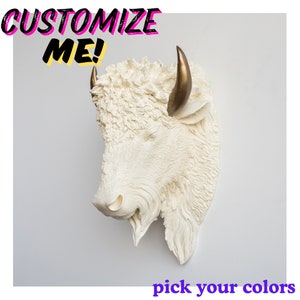 Individueller Bison Kopf aus Kunstharz – Wandhalterung aus Resin – Farbe nach Wahl