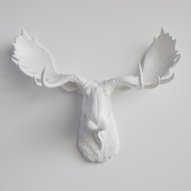 Faux Taxidermy Moose Head Wall Mount Wall Decor White M0101 image 1