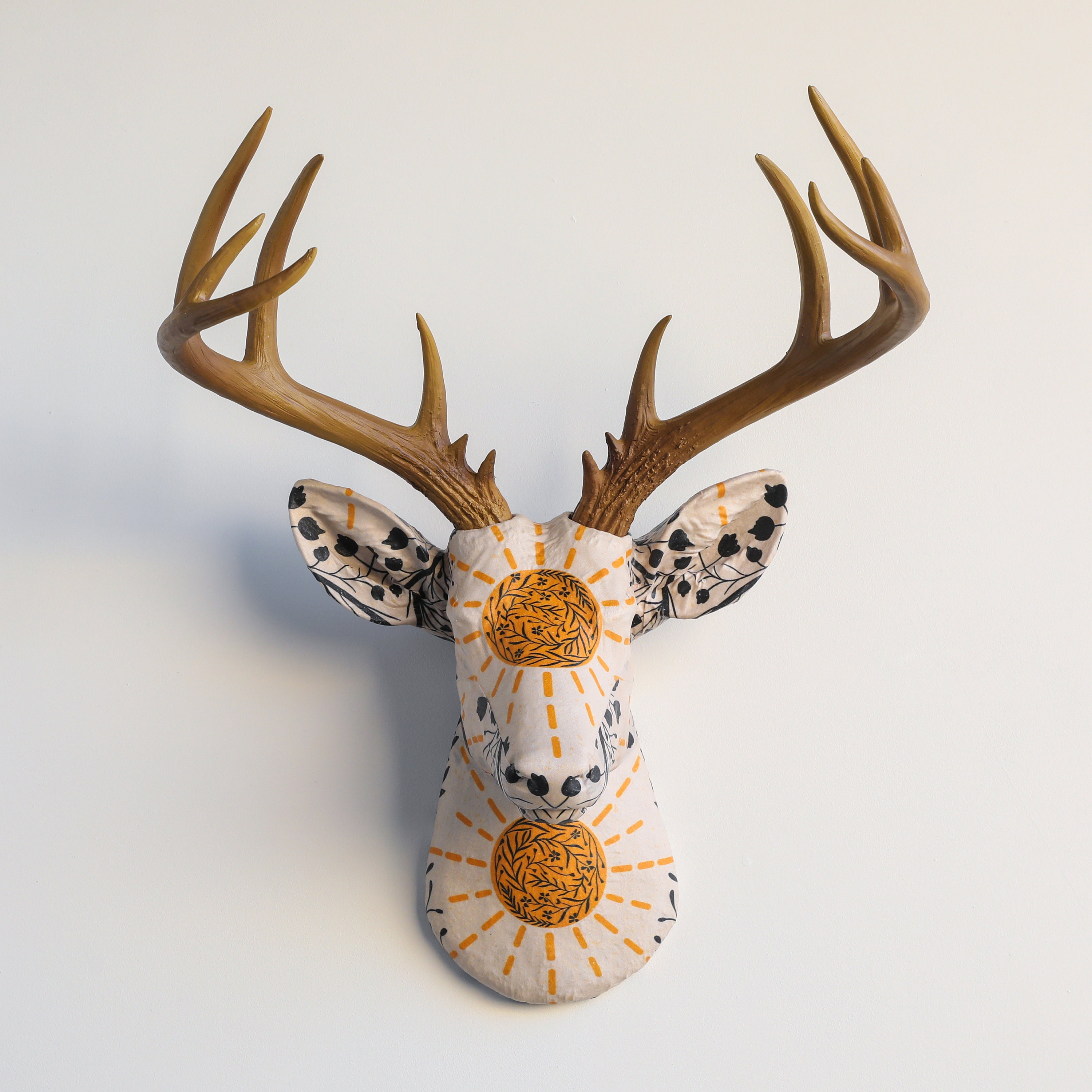 フェイク剥製鹿の頭 布製壁掛け - 壁飾り - サンバースト - FAD7717