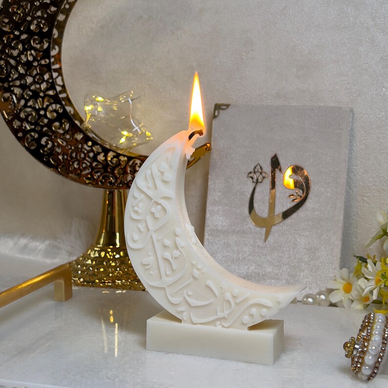 Ramadan Gift Crescent Moon Candle with Arabic Calligraphy | Islamic Home Decor | Vegan Rapeseed Wax, Unscented, Natural White | Eid Gift image 9