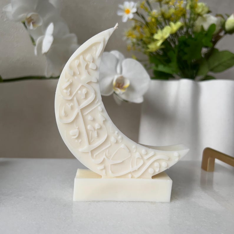 Ramadan Gift Crescent Moon Candle with Arabic Calligraphy | Islamic Home Decor | Vegan Rapeseed Wax, Unscented, Natural White | Eid Gift image 3