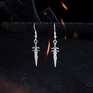 Dagger & Knife Earrings – Punk Gothic Rock, Weapon-Inspired Jewelry, Blade Jewelry, Cosplay, Handmade Alternative Gift