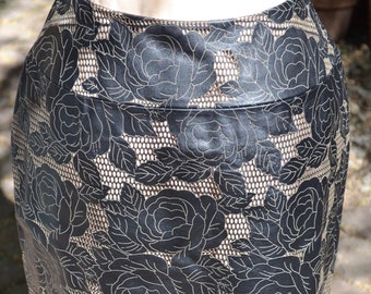 Black Lambskin Tooled Leather Laser Cut Roses Skirt Size Small