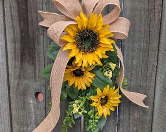 Sunflower Lantern Swag, Pew End,  Lantern, 16" Small Swag for Spring and Summer, Wildflower Boho Swag for Door swag