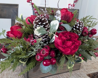 Christmas Centerpiece, Flower Crate Arrangement for Christmas, Rustic Christmas Centerpieces for table mantle, Modern Farmhouse Decor 36