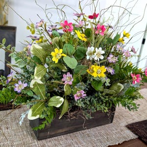 Wildflower Centerpiece, Rustic Flower Crate Arrangement, Spring and Summer Centerpieces for table, Farmhouse Wooden Crate Arrangement