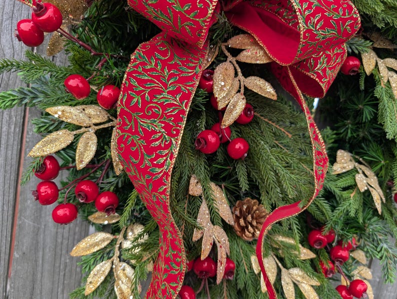 Christmas Wreath, Elegant Red and Gold Wreath, Christmas Door Wreath ...
