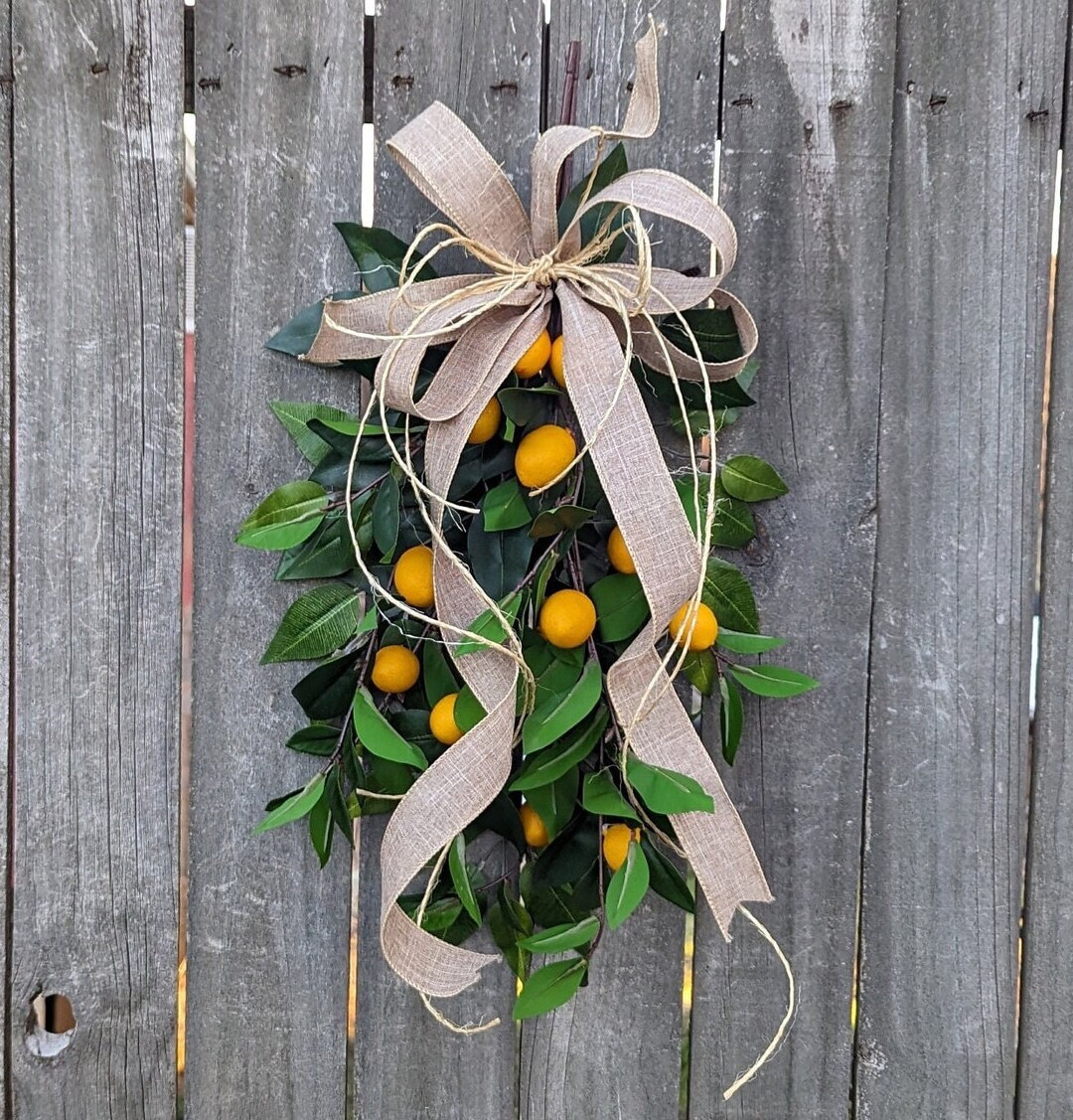 23.6in Artificial Lemon Daisies Swag With Green Leaves - Spring Summer Door Decor For Indoor & Outdoor