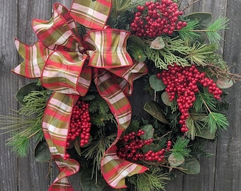 Christmas Wreath, READY SHIP, Classic Christmas Wreath, Red and Green Plaid Natural Christmas wreath Magnolia, Red Berries, Christmas 214sku