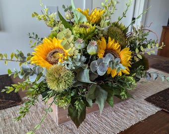 Arrangement Sunflower Rectangle, Centerpiece, Rustic Centerpieces, Modern Farmhouse Decor, Flower Box Refill, Sunflower decor Crate 6