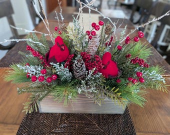 Christmas Table Arrangement, Crate Arrangement Christmas, Cardinal Red Bird Centerpieces for table mantle, Limited Edition, Crate 24*