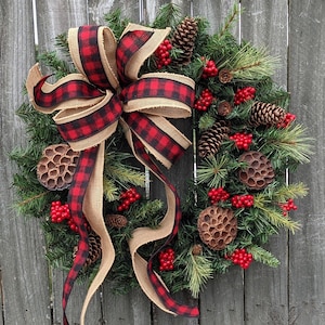 Christmas Wreath, Buffalo Check Burlap Wreath, Black and Red Check Natural  Christmas wreath, Red Berries, Christmas Pinecones and Pods 248