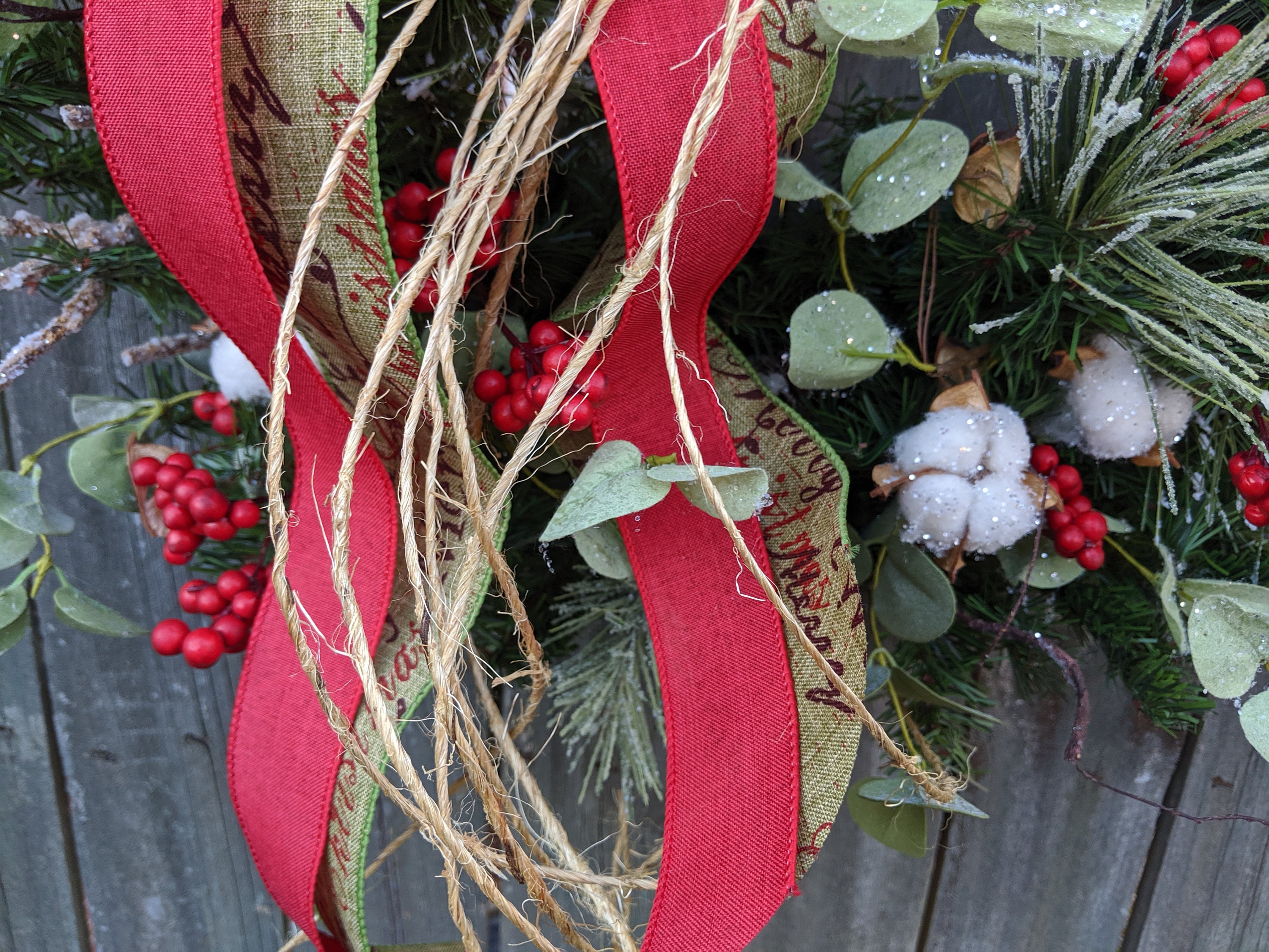 Christmas / Holiday Wreath - Cotton, Snowy Icy Merry Christmas Ribbon ...