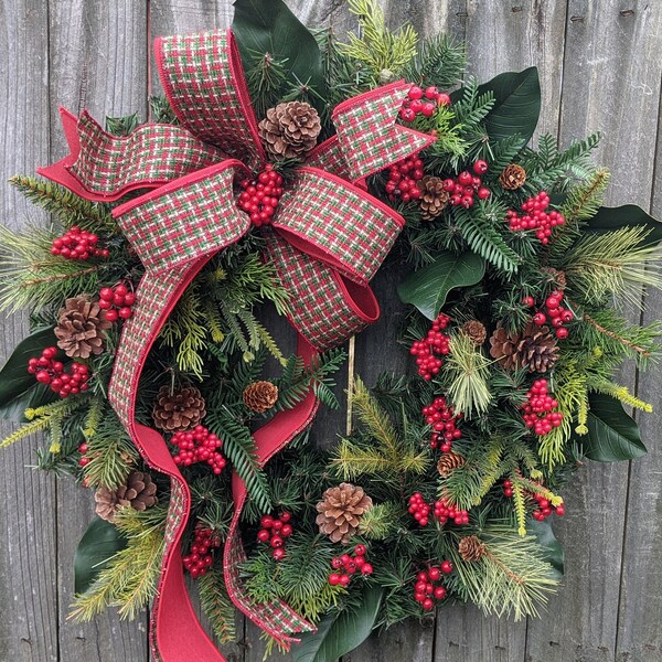 Christmas Wreath, Primitive Winter Wreath, Red and Green Plaid Check Natural  Christmas wreath Magnolia, Red Berries, Christmas Decor