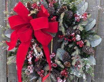 Christmas Wreath, Red and White Wreath Natural Christmas wreath, Red Berries, Red Flocked Berries, Woodland Rustic Wreath, Red Velvet 422