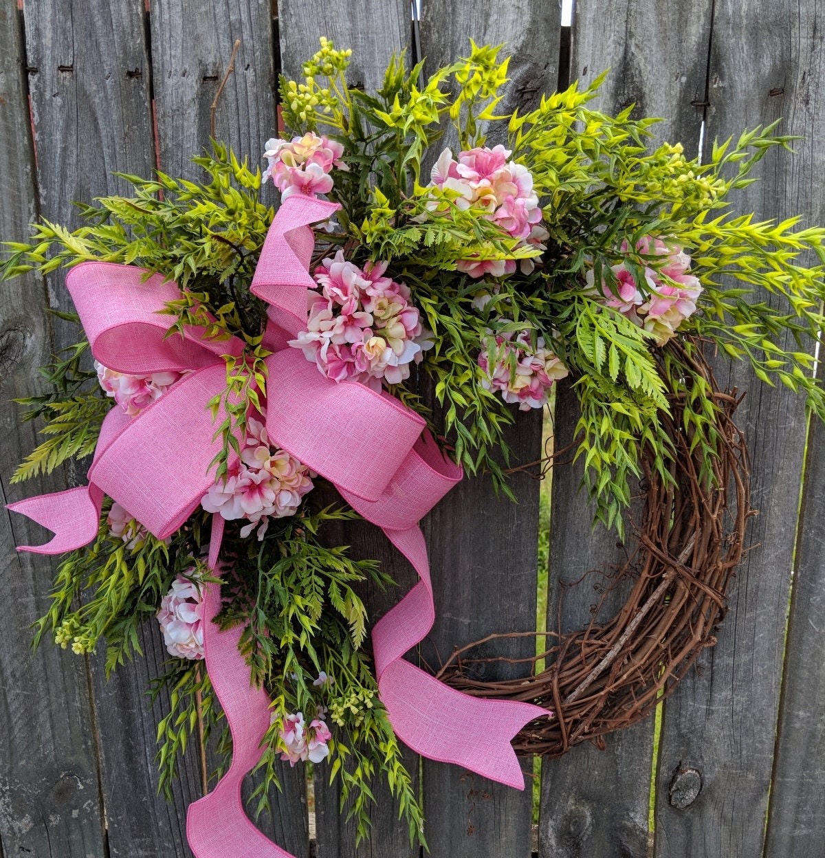 Spring Wreath, Spring Pink Wreath, Light Pink Geranium Wreath, Burlap