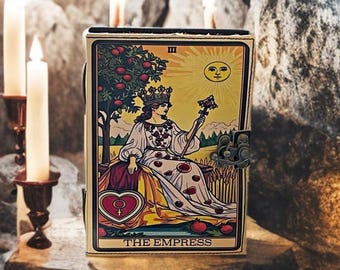 Diario de cuero hecho a mano de The Empress: Libro de hechizos de las sombras en blanco, grimorio vintage, diario de colección, cuaderno de bocetos y libreta de cuero.