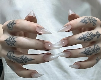 Feline Inspired Cat-Eye Makeup with Cat Paw Prints,Bold,Dramatic,and Fun Makeup for Cat Lovers