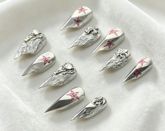 Cat Paw Nail Art