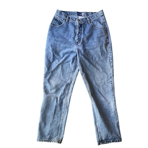 Vintage 90s High Waisted Straight Leg Mom Jeans