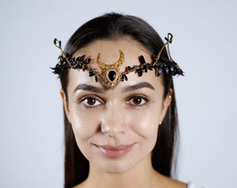 Moon Goddess Crown: Stars and Moon Celestial Headpiece  display picture 1