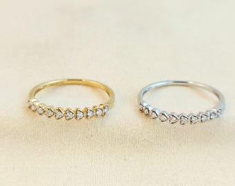 10K Solid Gold Diamond Heart Ring, Minimalist Stackable Band Jewelry, Mothers Day Gift