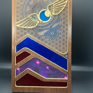 Unlimited Devotion -wooden light cather