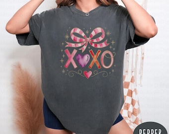 XOXO Coquette Bow Valentines Day Shirt : Preppy Girl Ribbon Comfort Colors Tee,Galentines Gift