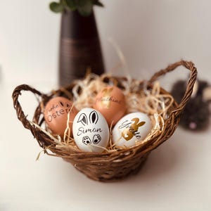 Mitbringsel, Geschenkidee Ostern, Tisch Deko Ostern, Osteranhänger, Ostergeschenk Personalisiert, Osterei zum Aufhängen, Kleine Mitbringsel, Mitbringsel Ostern, Kleinigkeit zu Ostern, Ostergeschenk für Freunde, Personalisierte Ostereier, Osterei Anhänger, Deko Ostereier Holz