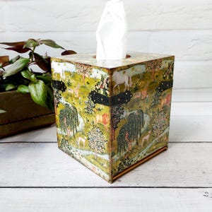 Tissue Box Cover William Morris Owl and Willow Inspired ,Digital Vintage Papers, Tissue box holder , Serving table decor, tissue box square
