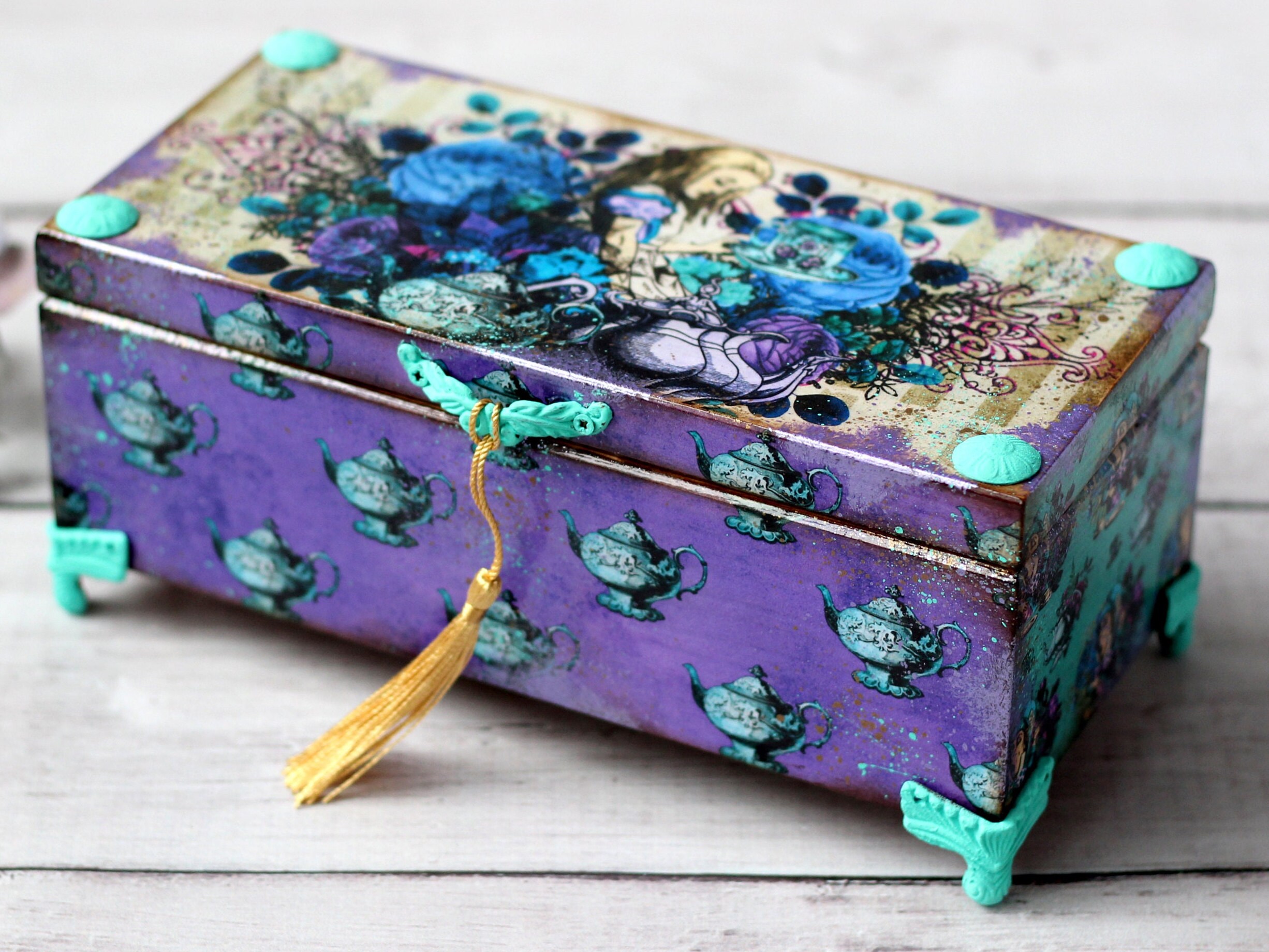 Alice in Wonderland Tea Box: Decoupage Wooden Box With 3 Compartments ...