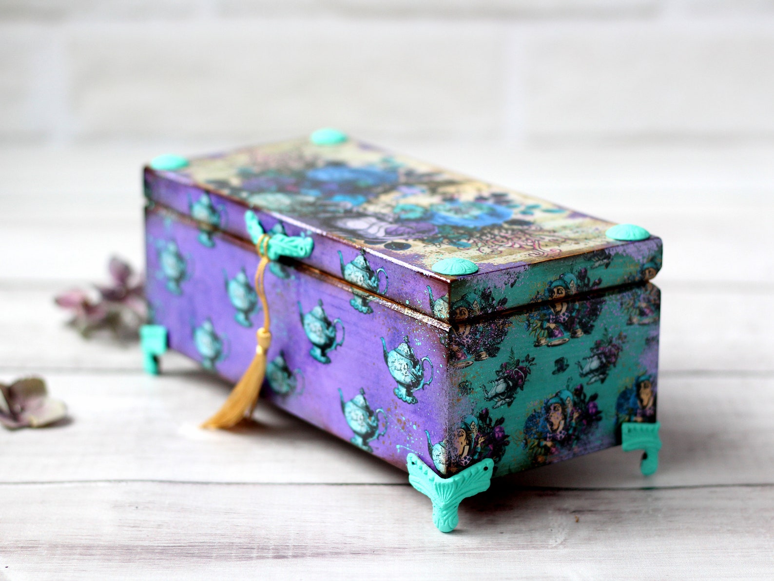 Alice in Wonderland Tea Box: Decoupage Wooden Box With 3 Compartments ...