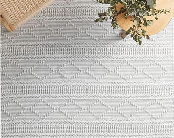 Handvävd texturerad ullmatta – Boho diamantmönster – Neutral cremefärgad modern heminredning