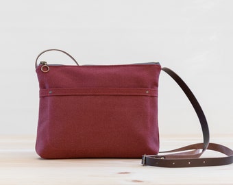 Mini day bag en loneta color cereza