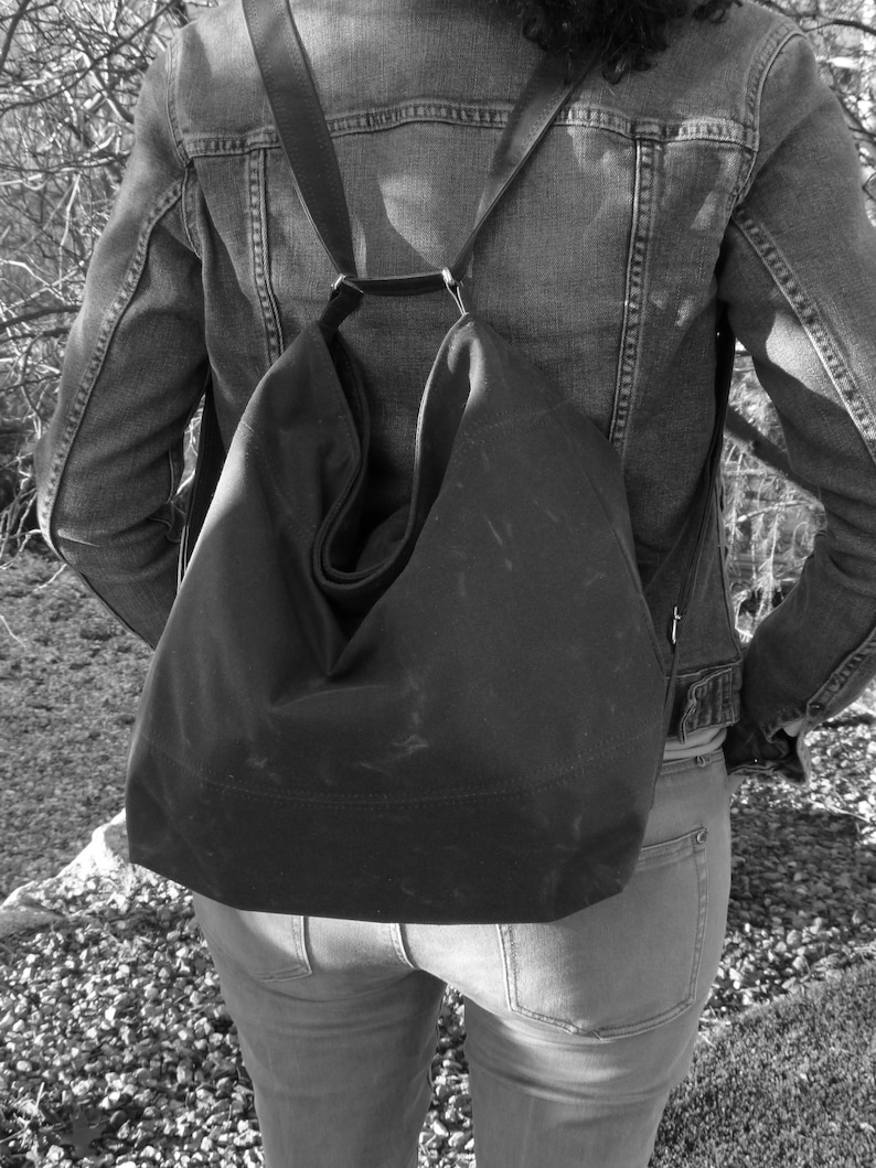 Bolso Convertible de loneta encerada gris image 10