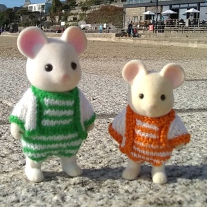PDF "BEACH" knitted outfits for miniature woodland figurines, crochet thread and pair of 1.5 mm needles