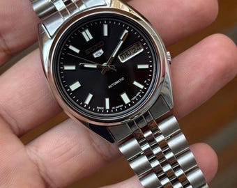 Vintage Style Seiko 5 Black Dial 7S26-0440 Automatic 21 Jewels for