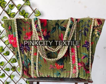 Bolso de mano acolchado de terciopelo de algodón con estampado de pájaros verdes, elegante y colorido, regalo de Navidad, bolso de mano único hecho a mano, elegante bolso de mano de terciopelo.