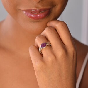 Mimi Ring, size 6.5, pink sapphire 3ct oval gemstone ring image 5