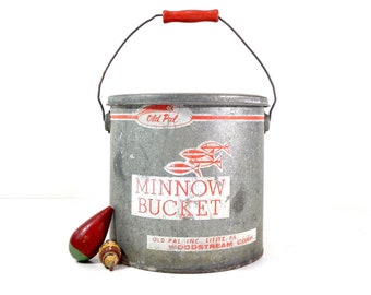 Vintage Minnow Bucket, 1950s Old Pal Metal Fishing Bait Bucket Pail, Mid Century Rustic Cabin Lodge Cottage Nautical Camping Decor