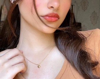Dainty Gold Heart Pendant Necklace - Minimalist Jewelry