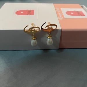 Personalized Arabic Initial Earrings – 24k Gold Plated Pearl Drop image 11