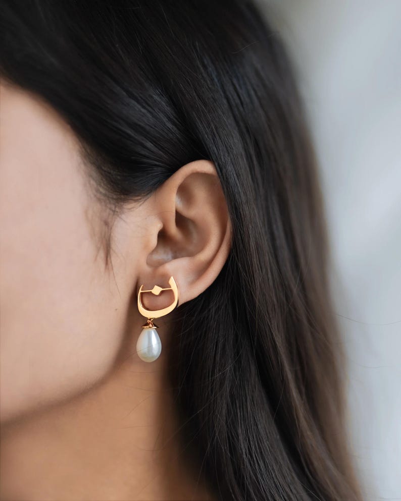 Personalized Arabic Initial Earrings – 24k Gold Plated Pearl Drop image 2